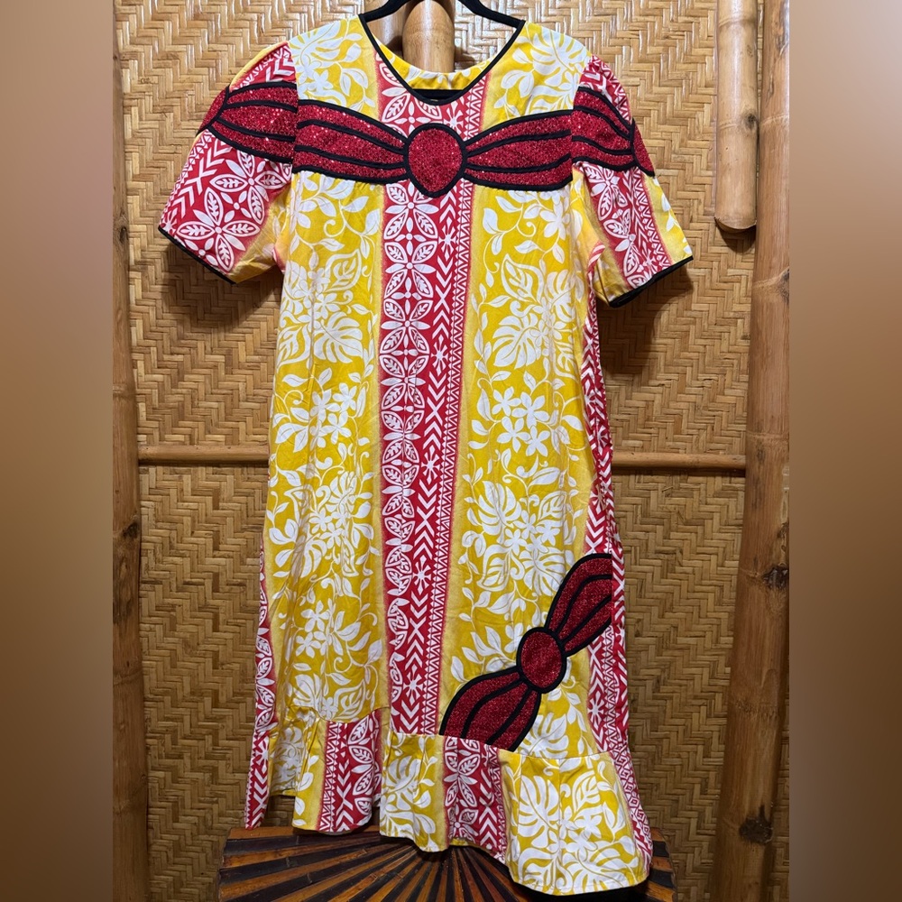Handmade Colorful floral yellow red Hawaiian Dress Muumuu Red sequins